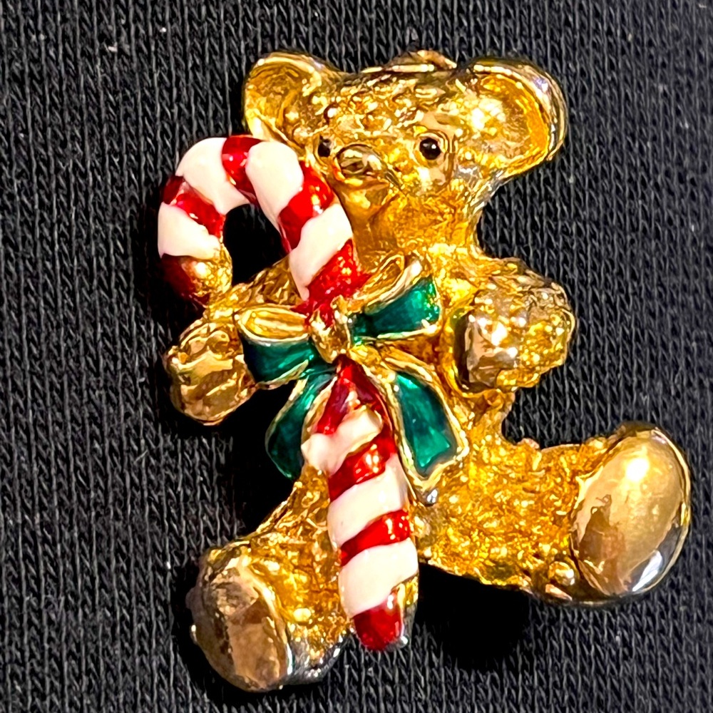 Adorable Gold Tone Teddy Bear Enamel Candy Cane Pin Brooch